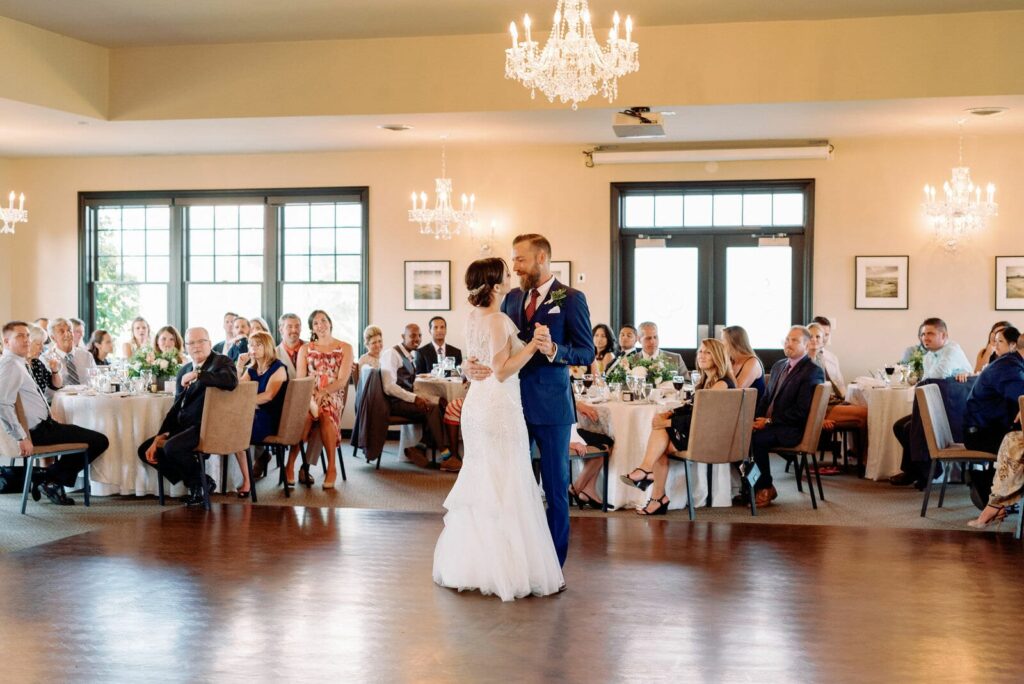 Couples First Dance at pipers heath wedding toronto wedding venue jacqueline james photography