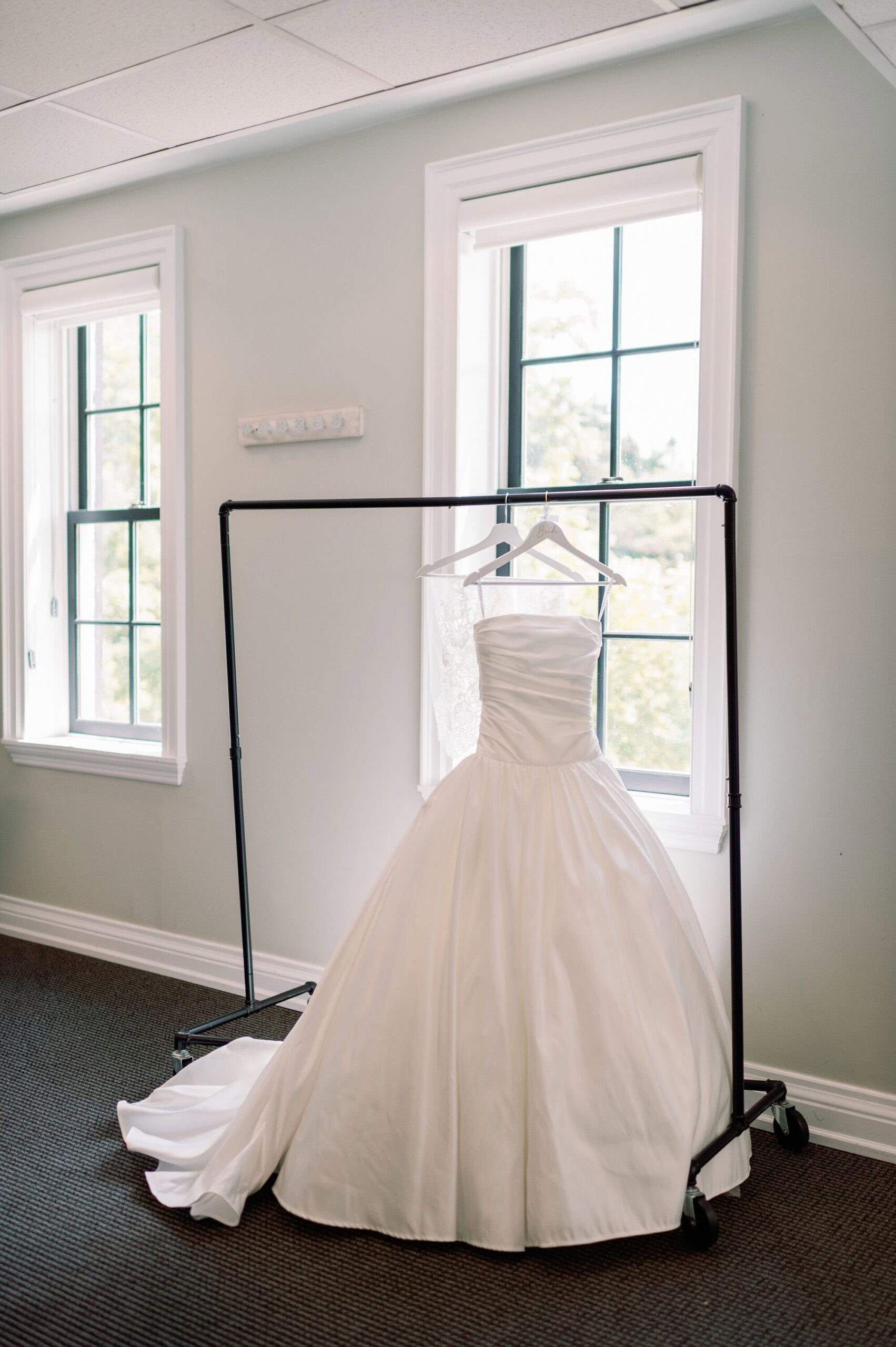 editorial bride getting ready harding waterfront estate wedding mississauga toronto wedding photographer