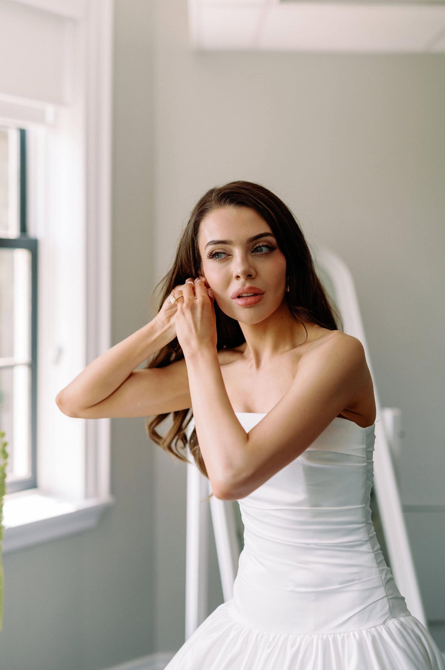 editorial bride getting ready harding waterfront estate wedding mississauga toronto wedding photographer