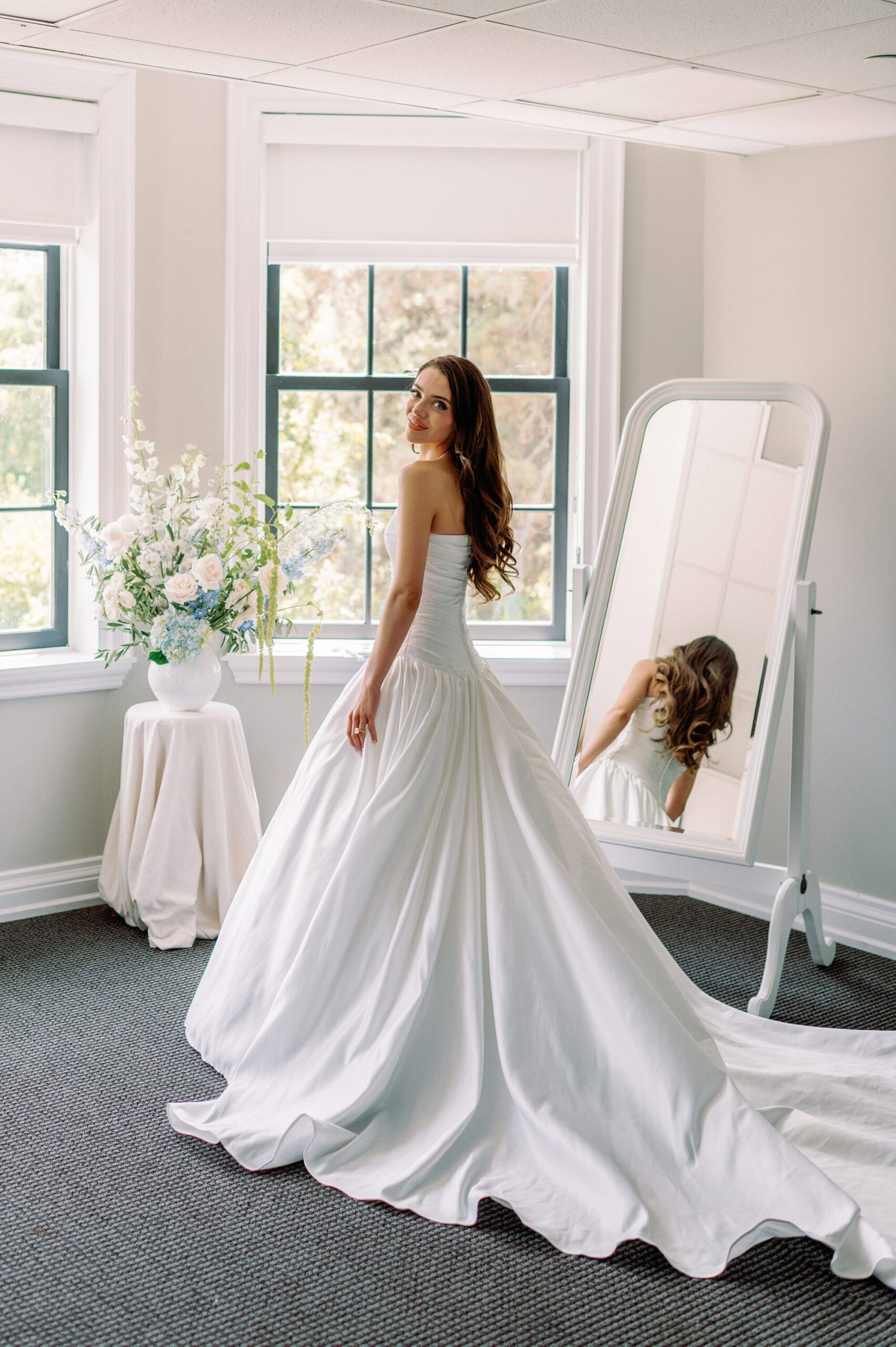 editorial bride getting ready harding waterfront estate wedding mississauga toronto wedding photographer